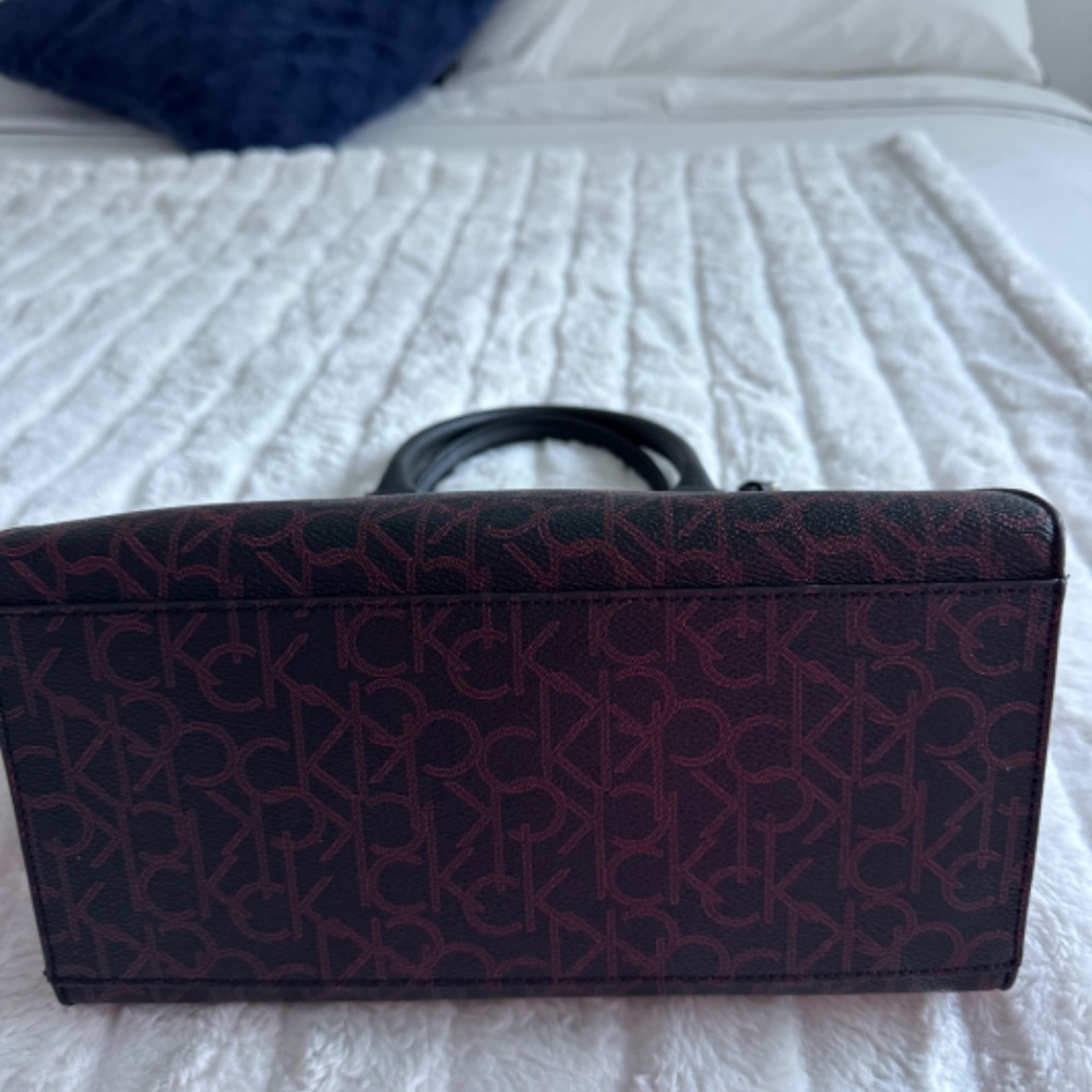 Handbag - Picture 3 of 3